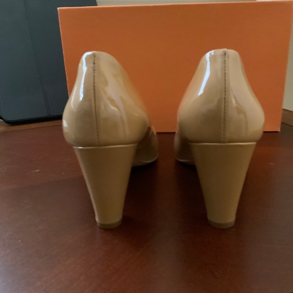 AGL NUDE Patent Leather Pump SZ 38.5 - Picture 5 of 12